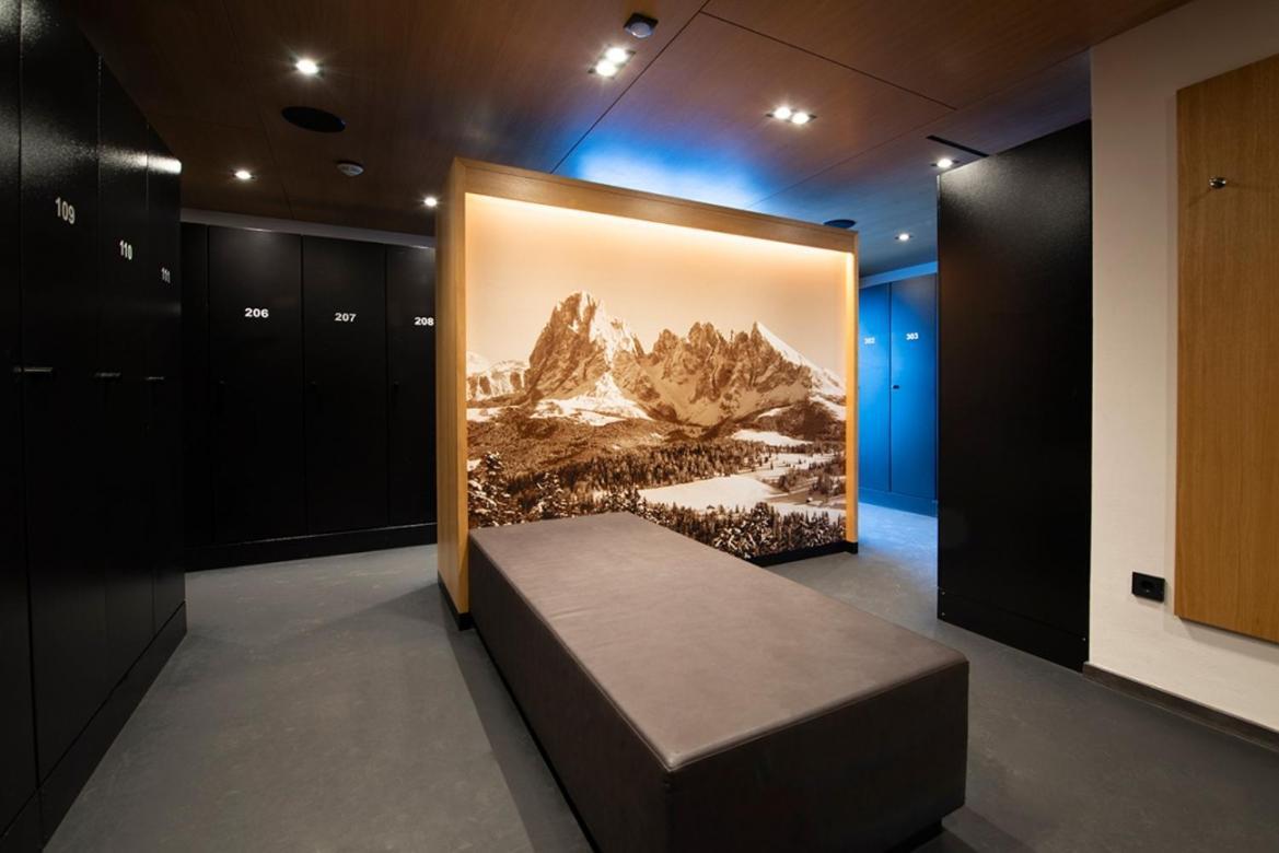 Hotel Garni Dolomieu Selva di Val Gardena Luaran gambar